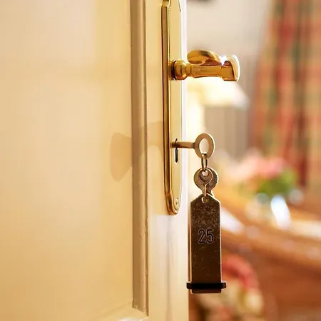 호텔 & Restaurant Sonne 키르히자르텐