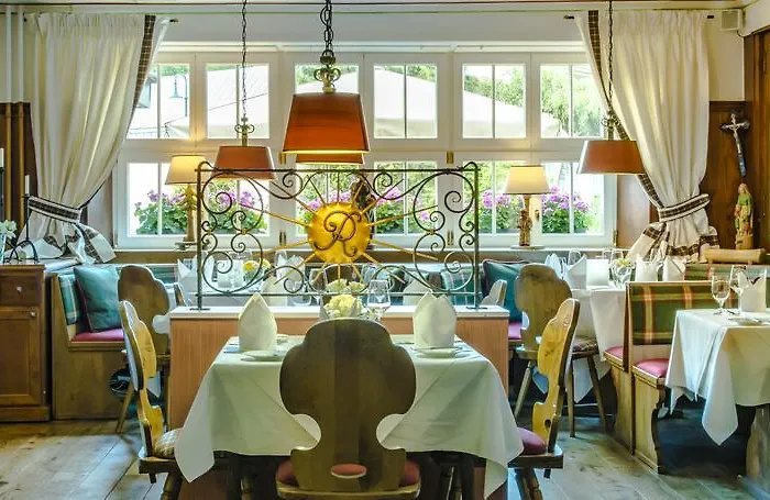 & Restaurant Sonne Hotel